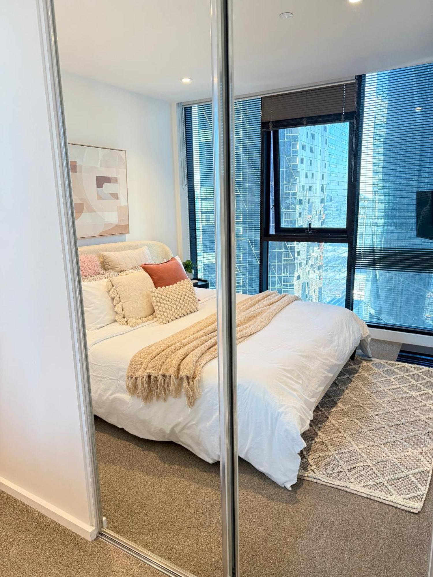 Lonsdale St Luxury Cbd Family Apartment With Free Parking Melbourne Exteriör bild